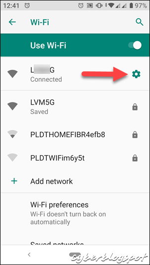 Android smartphone Wi-fi screen showing the different wireless SSID of the router